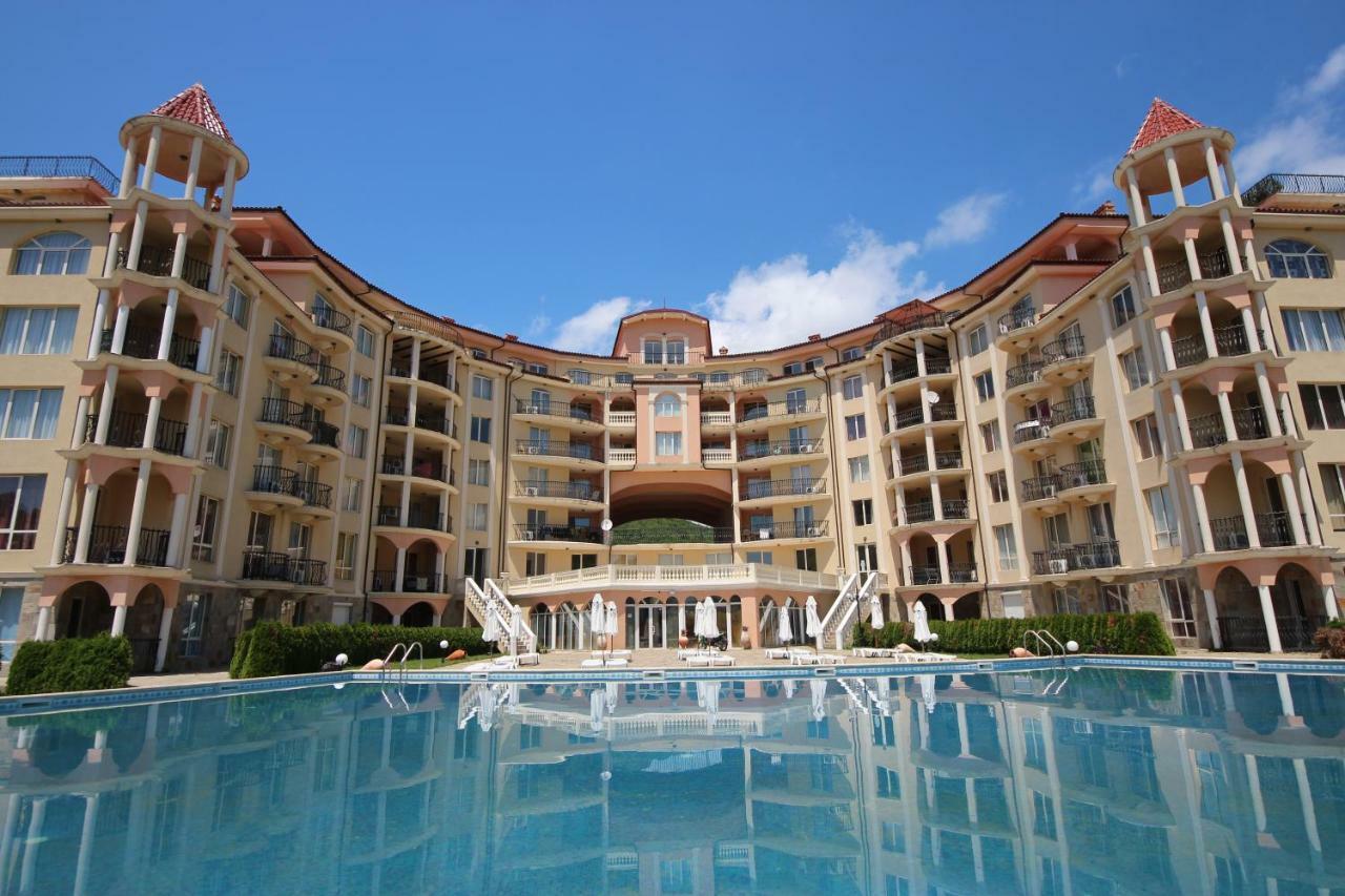 Menada Negresco Apartments Elenite Luaran gambar